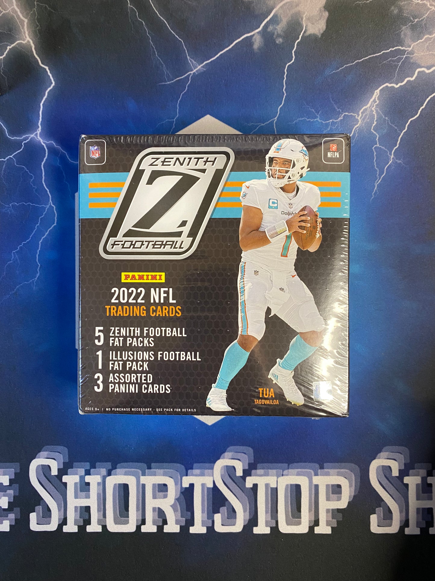 2022 Zenith Football Card Mega Box